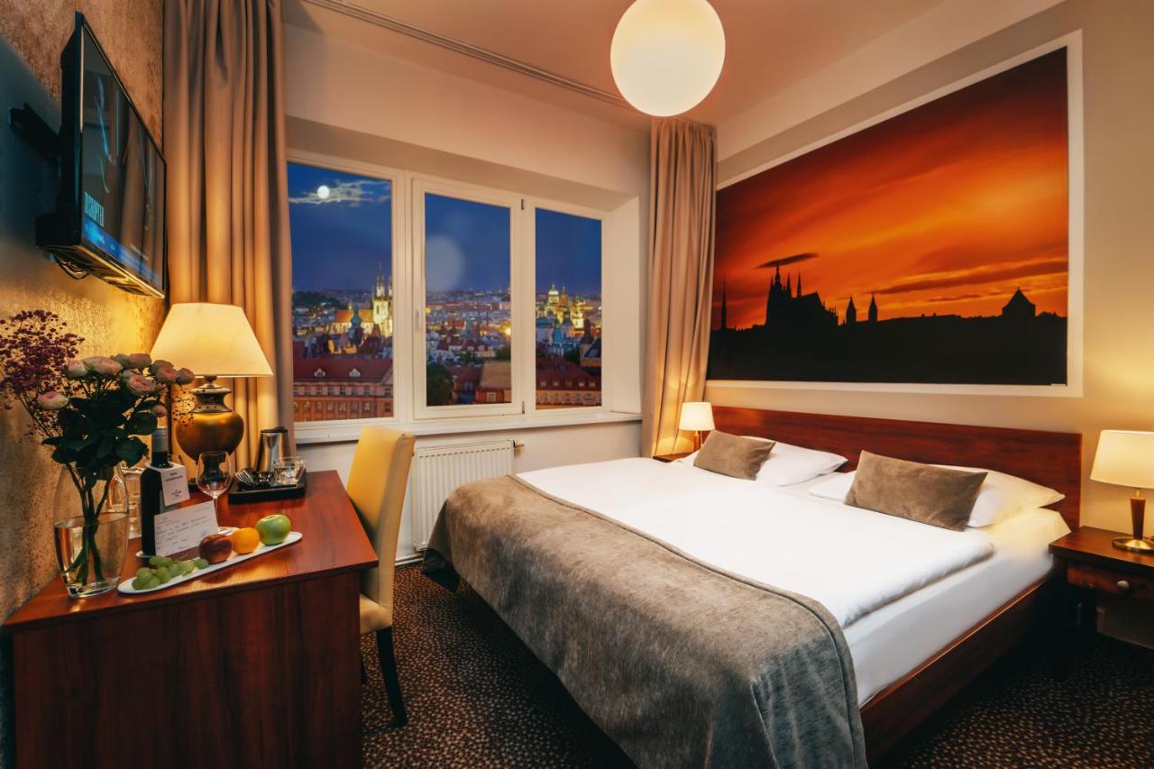 Metropolitan Old Town Hotel - Czech Leading Hotels ปราก ภายนอก รูปภาพ