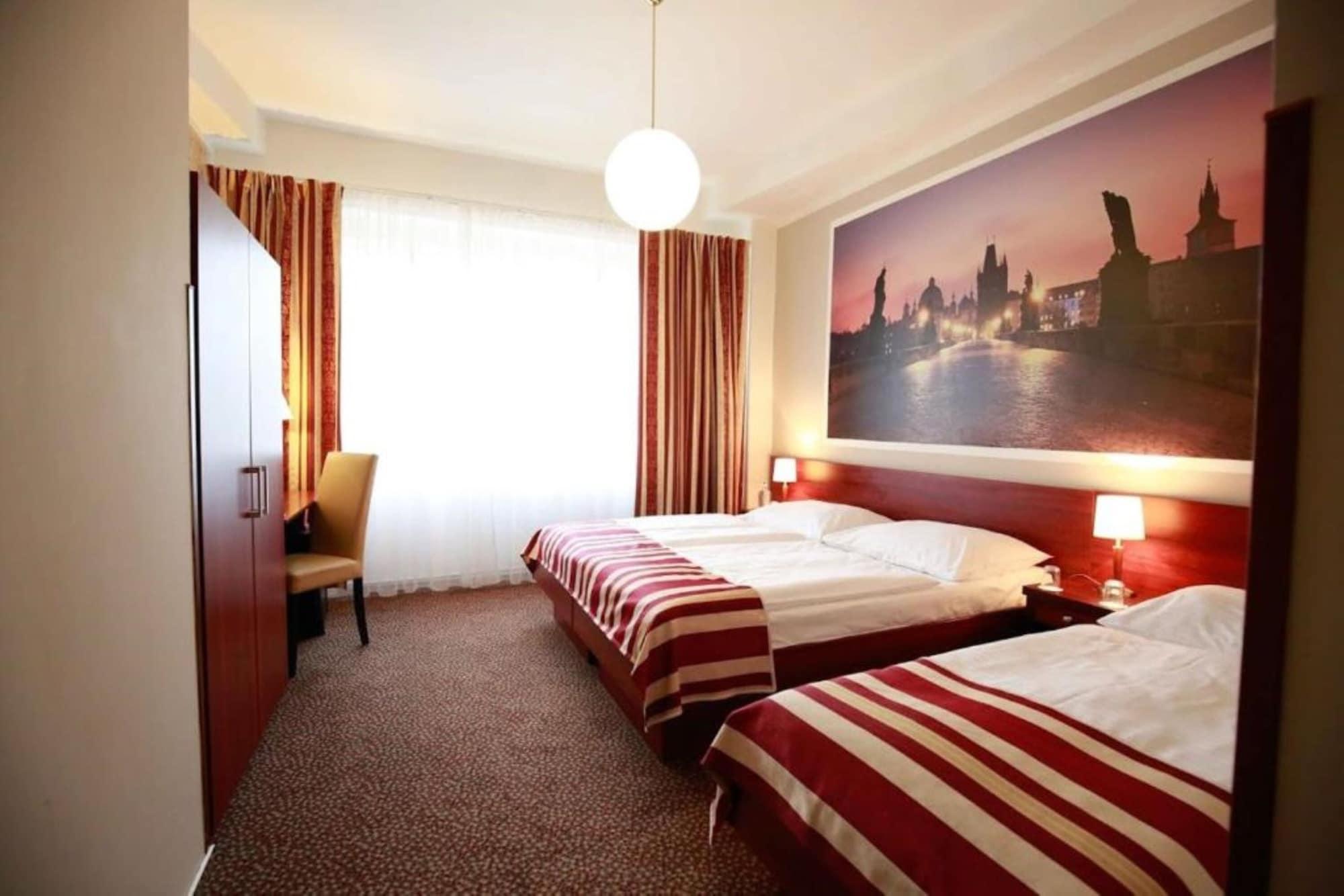 Metropolitan Old Town Hotel - Czech Leading Hotels ปราก ภายนอก รูปภาพ